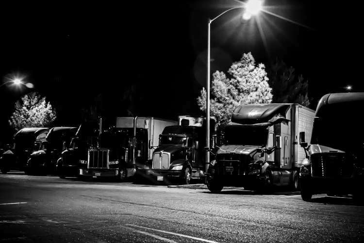 overnight truck parking in orlando at rest stop